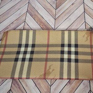 Burberry Coin Purse Wristlet – Zipper Closure – Compact Designer Pouch